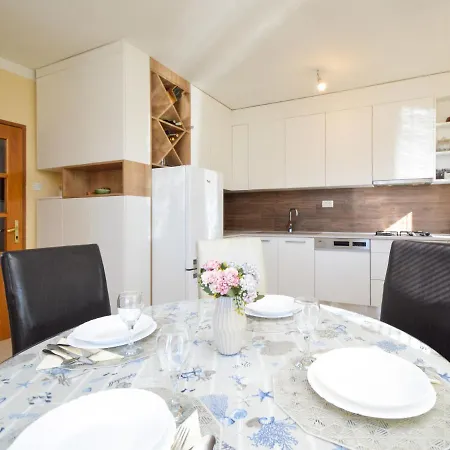 Sunce By Interhome *